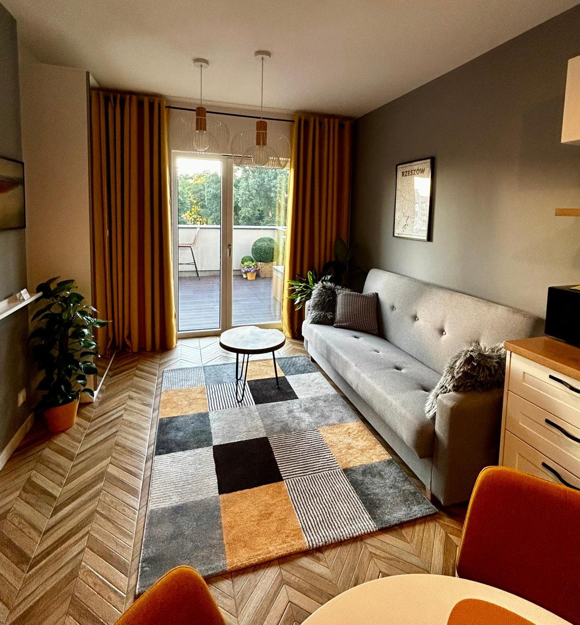 Capital Towers Rzeszow, Free Parking, Terrace Apartment